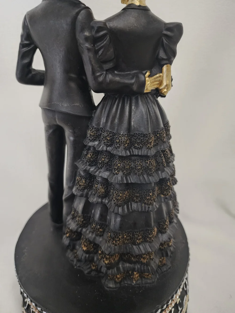 Elegant Black & Gold Skeleton Bride and Groom Figurine - Rotating and Sound
